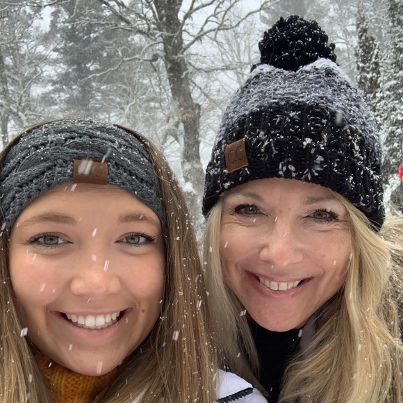 1 Left!l! C.C Thick Lined Beanie w/Pom - Picture 2 of 7